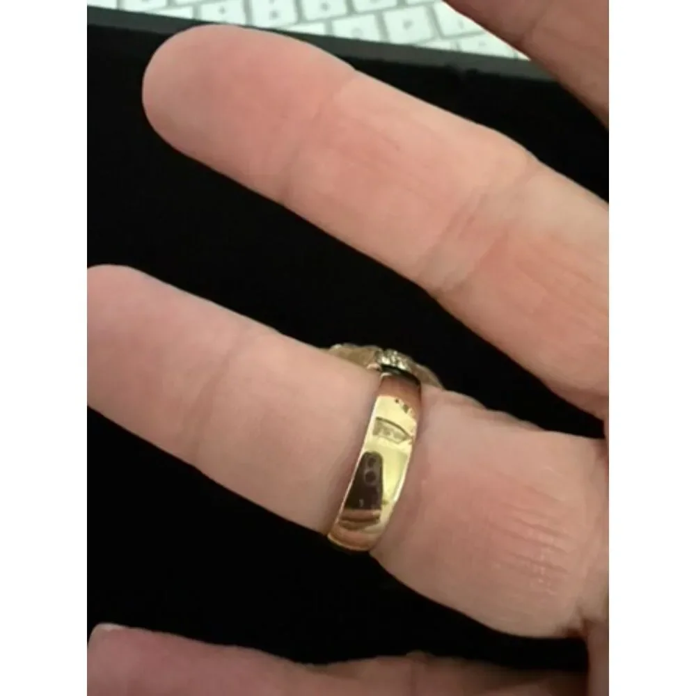 unknown vintage gold